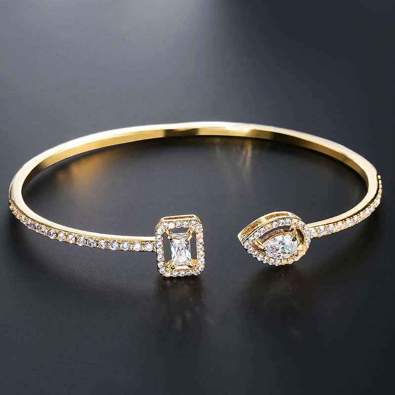 Luxury Geometry Gold Color Cuff Bangles for Women Fashion Cubic Zirconia Bracelets INS Party Everyday Jewlery.