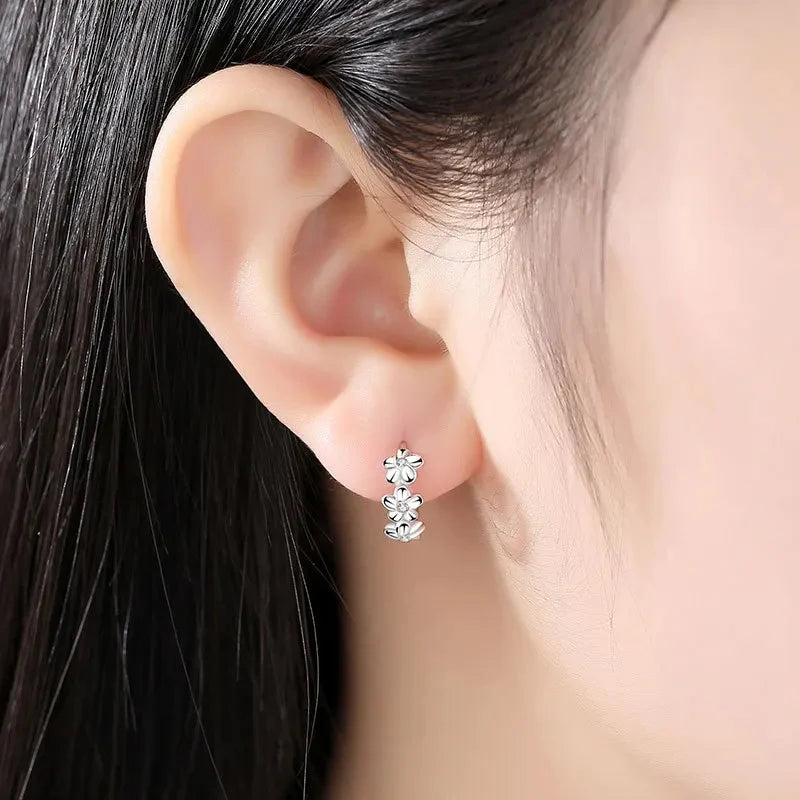 Top Sale 925 Sterling Silver Needle Earrings for Women'S Wedding Fashion High Quality Jewelry Crystal Zircon Flower Cute Stud