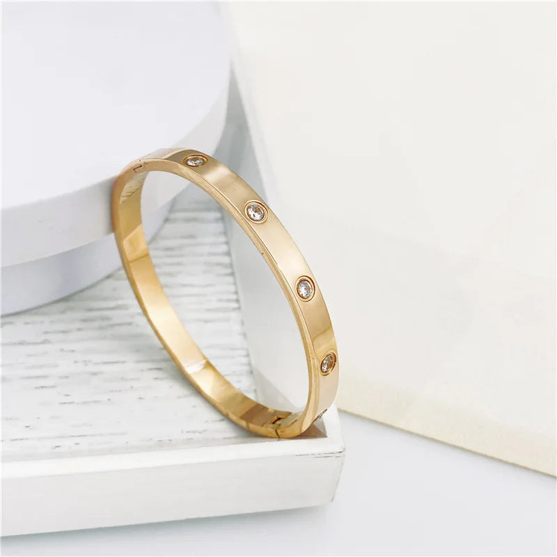 2023 New Design Gold Color Zircon and Cross Nut Nail Bracelet Gold & Bangle for Woman Stainless Steel Screw Brand Jewelry